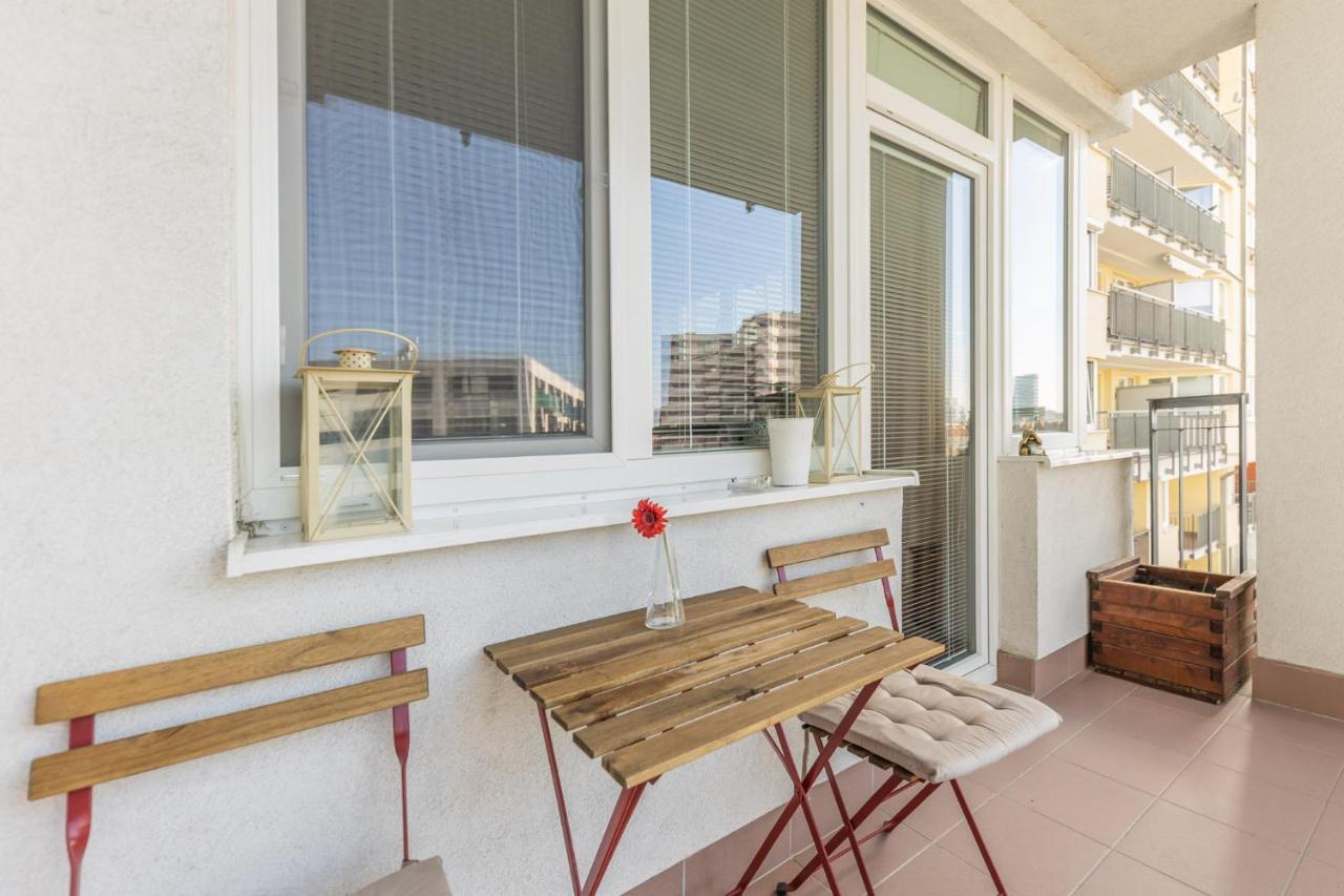 Apartman V Aleji 브라티슬라바 외부 사진