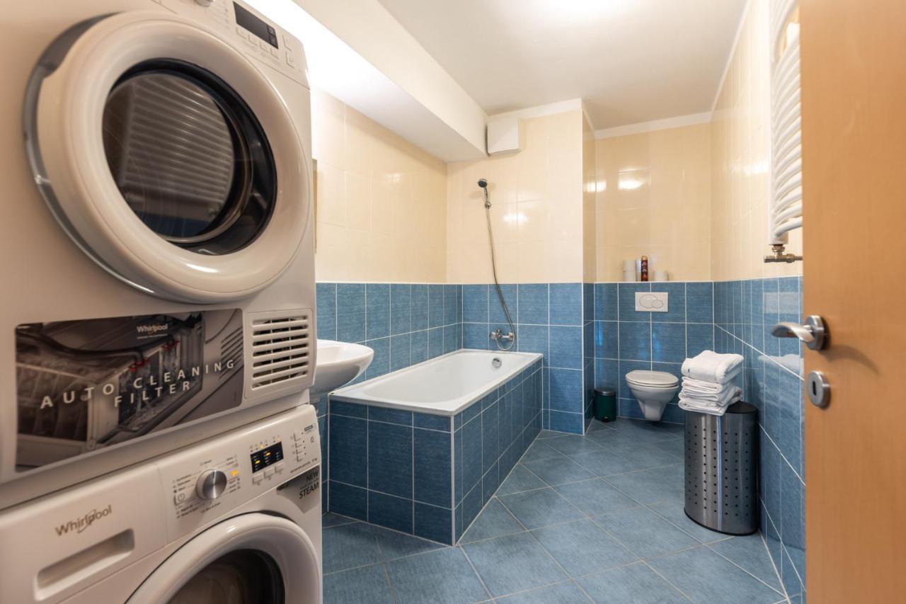 Apartman V Aleji 브라티슬라바 외부 사진