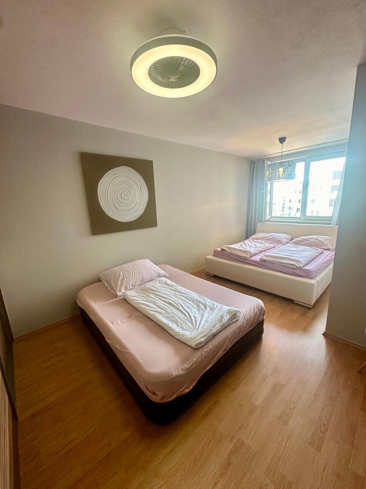 Apartman V Aleji 브라티슬라바 외부 사진